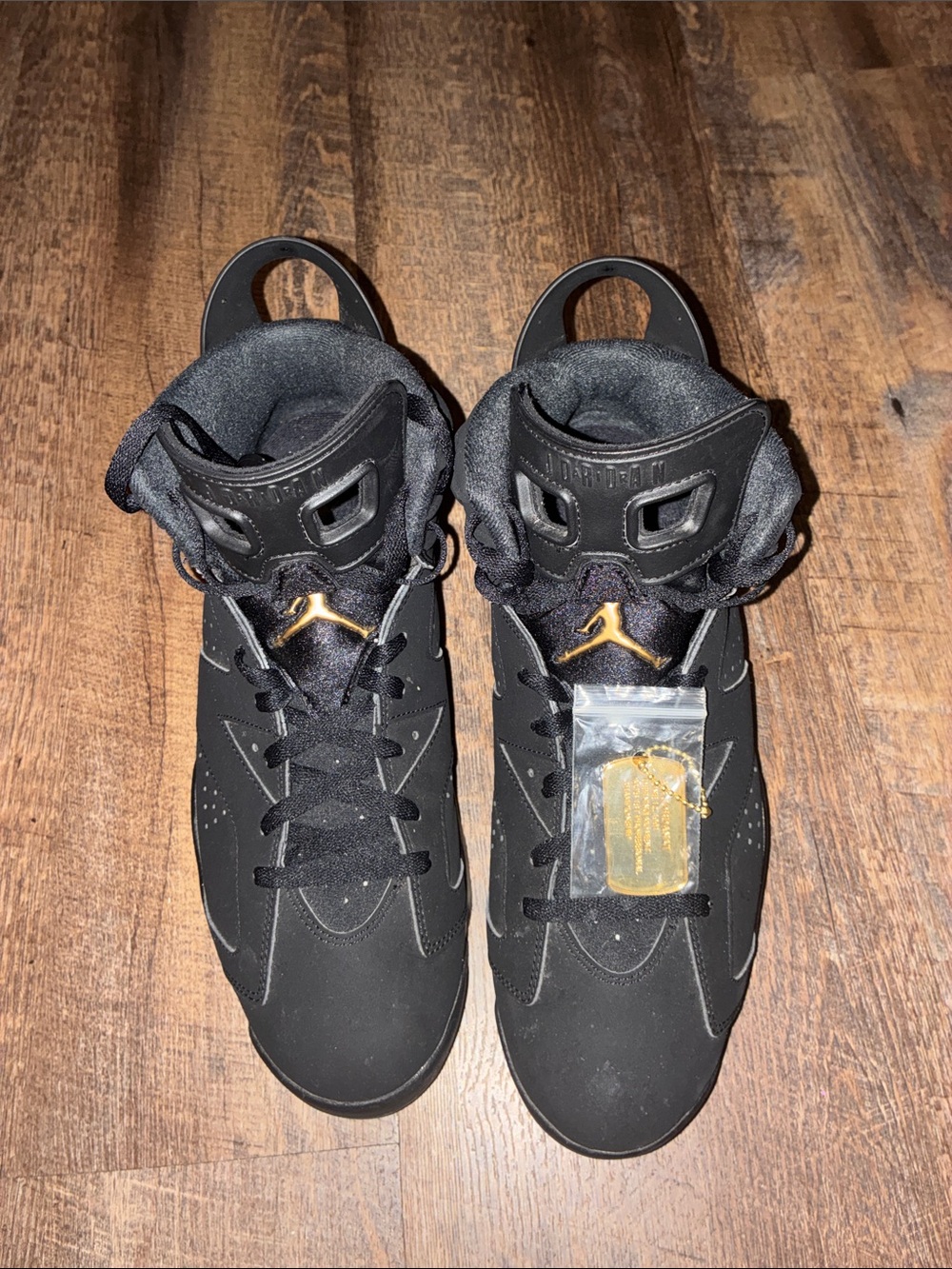 Jordan Men’s Athletic Shoes - Black with Gold Jumpman